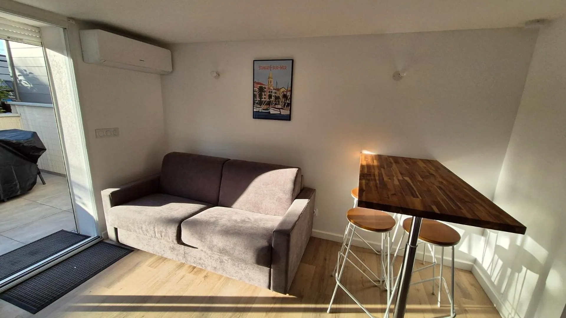 Apartment Villa Sanadream - Location D'Appartements Sanary - Portissol France