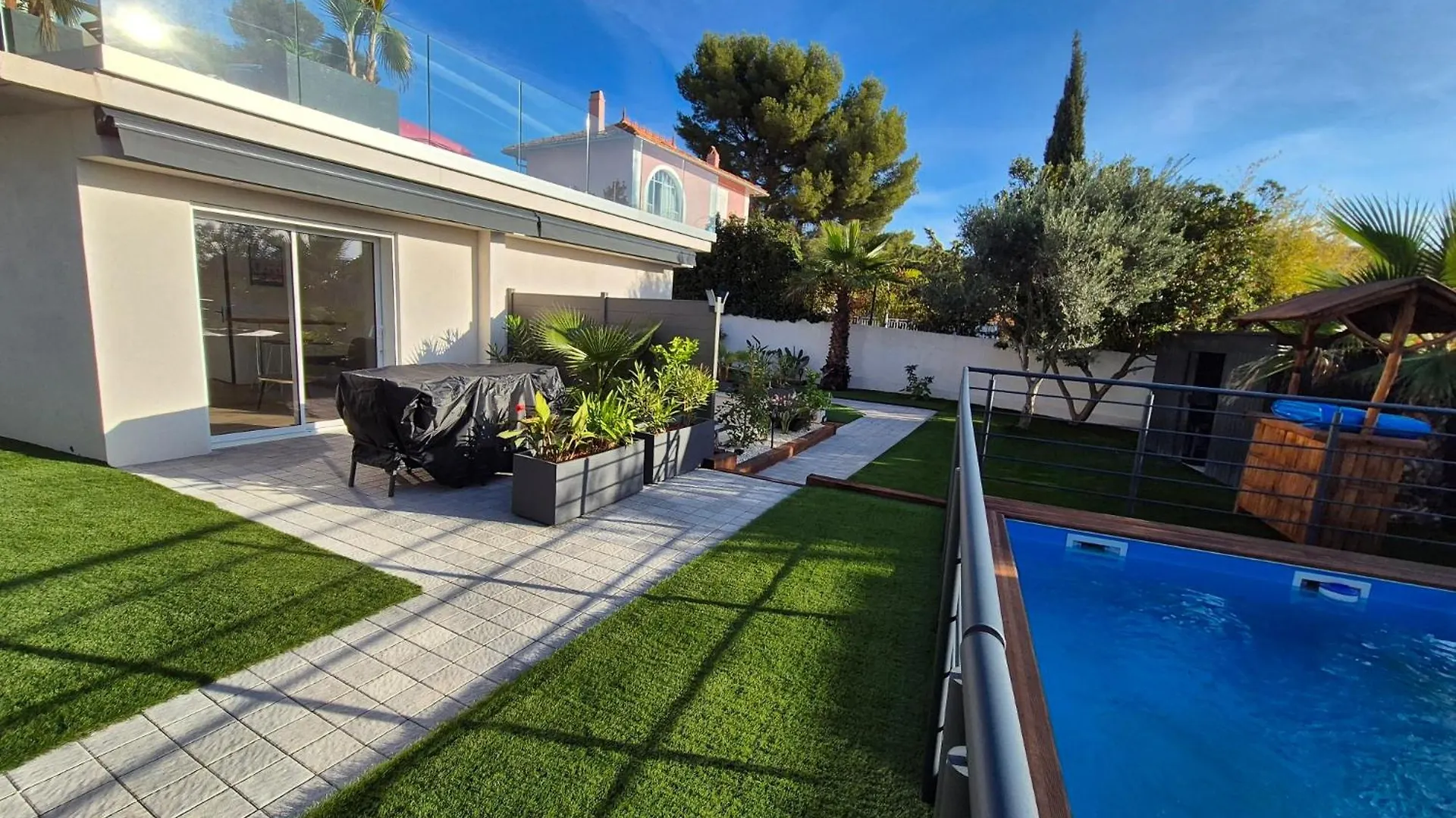Villa Sanadream - Location D'Appartements Sanary - Portissol 0*, Sanary-sur-Mer