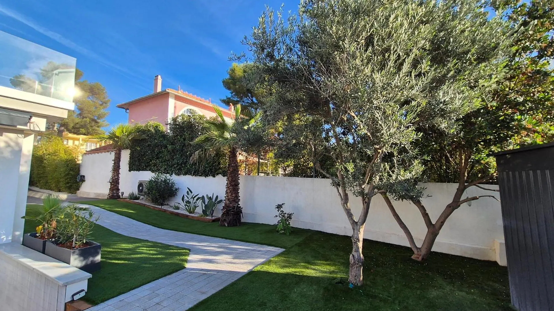 Villa Sanadream - Location D'Appartements Sanary - Portissol